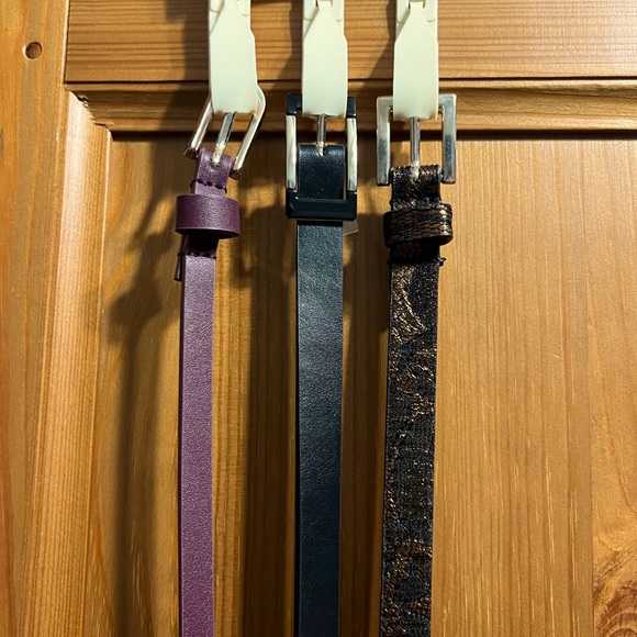 Medium Women’s Belts (Set of 3) - Picture 1 of 3